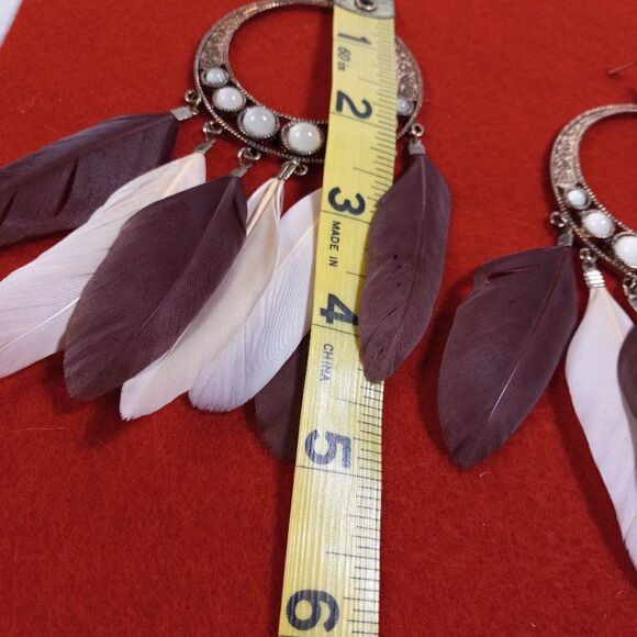 Feather Hoop Gold tone metal Earrings - Picture 2 of 6